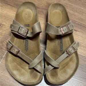 Women’s Size 8.5 Birkenstock Sandals